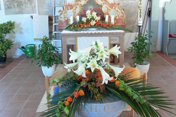 Kirchenschmuck festlich und edel für das gesamte Kirchenjahr